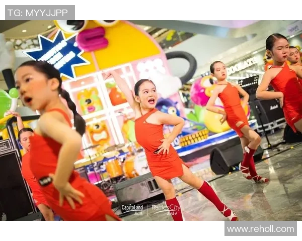 足球明星与怪兽的奇妙结合精彩图片大全展示